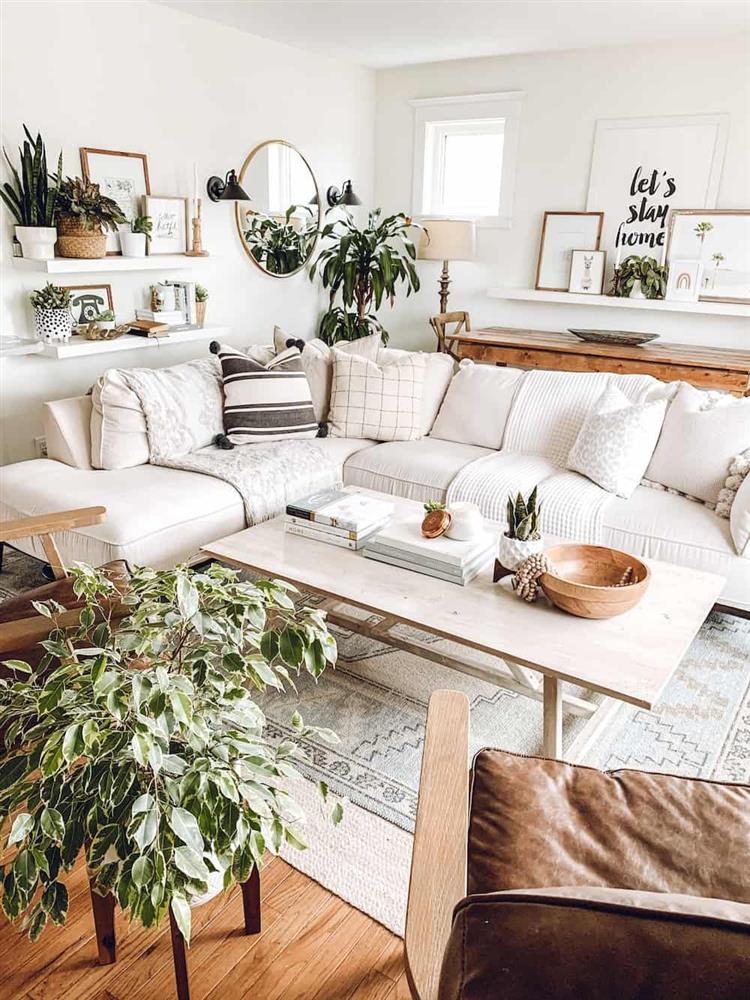 Boho chic living room with calm, muted tones
